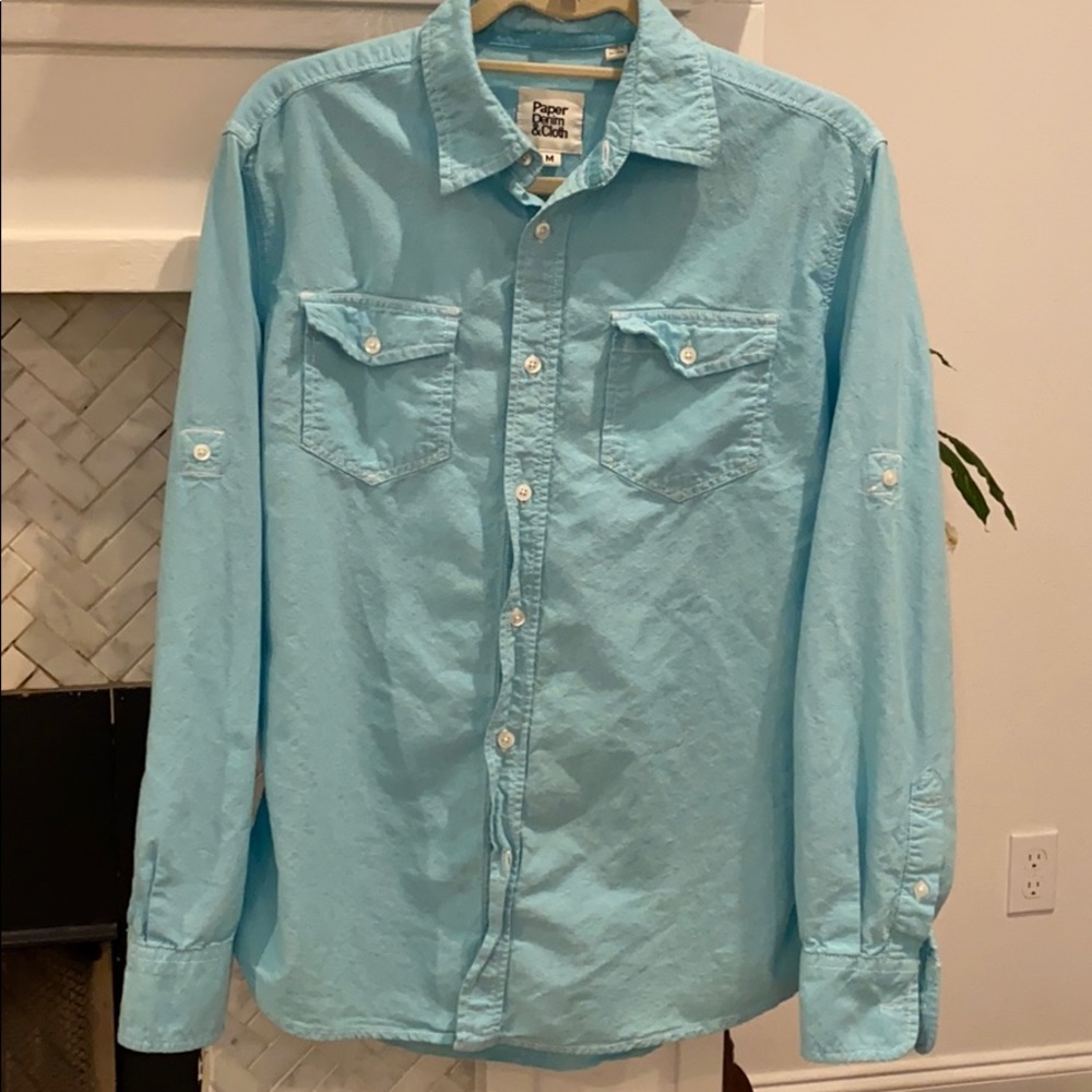 Men’s casual long sleeve button down
